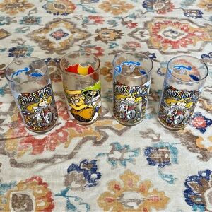 Vintage 1981 McDonalds 3 Miss Piggy Themed Party Glasses & Fozzie Gonzo Glass